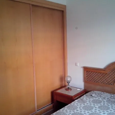شقة 1 Bed Flat - Sleeps 2 - Parking - Wifi البوفيرا