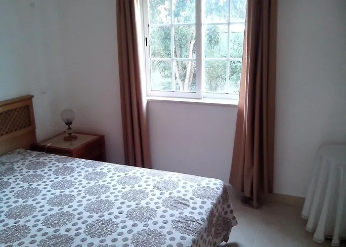 Daire 1 Bed Flat - Sleeps 2 - Parking - Wifi
