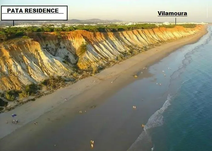 1 Bed Flat - Sleeps 2 - Parking - Wifi