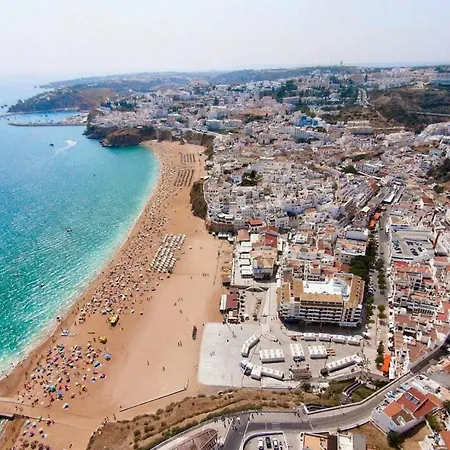1 Bed Flat - Sleeps 2 - Parking - Wifi Albufeira